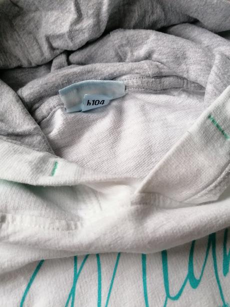 Mikina biela s kapucňou 104, 104