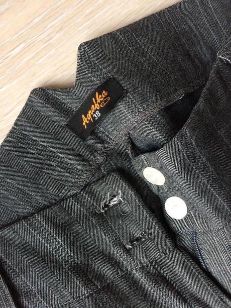 Nohavicový kostým, s