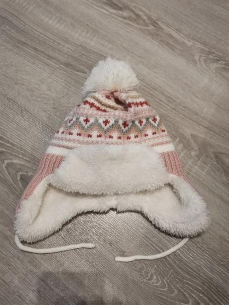 Hrubá zimná čiapka, c&a,48