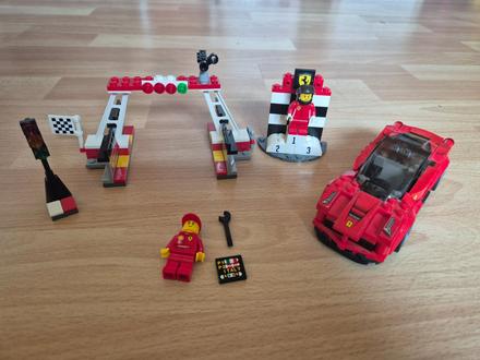 Lego 40194 cieľová rovinka - lego 75899 laferrari, 