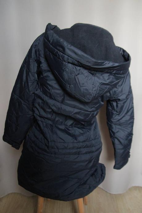 Tmavo modrá zimná bunda s, s