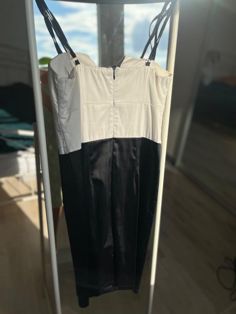 Midi koktejlove spoločenské šaty čierne biele, s