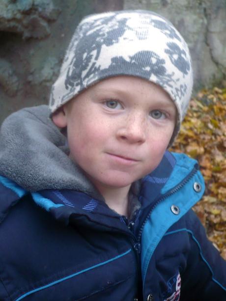 Čiapka s lebkami, h&m,140