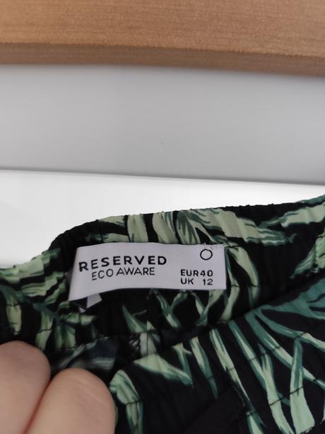 Šortky reserved, reserved,40