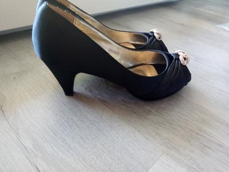 2x obuté lodičky zn. victoria delef, 38