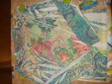 Vzorovane elasticke tricko, m