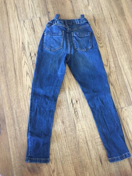 Dievčenské rifle next, next,134