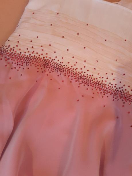 Dlhé spoločenské šaty, m