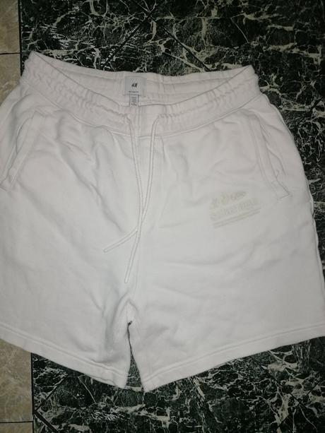 Kratasy chlapec gues, house,s