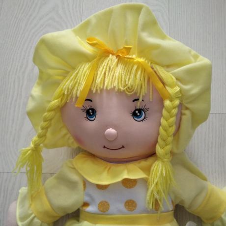 Veľká látková bábika,