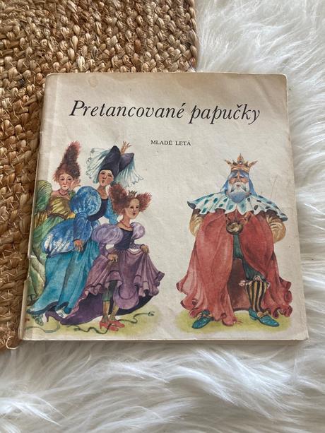 Pretancované papučky edícia dukátiky (1988), 