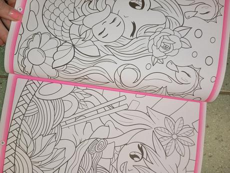 Manga kawaii color omaľovánka s nálepkami, 