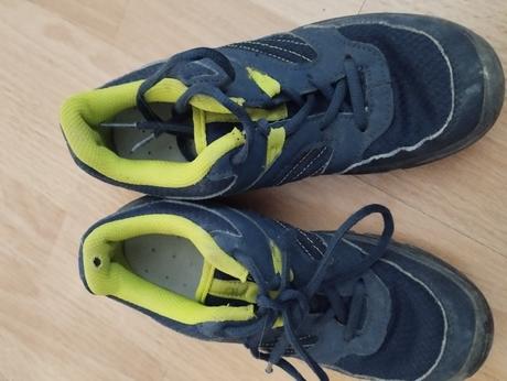 3. športové tenisky, decathlon,35