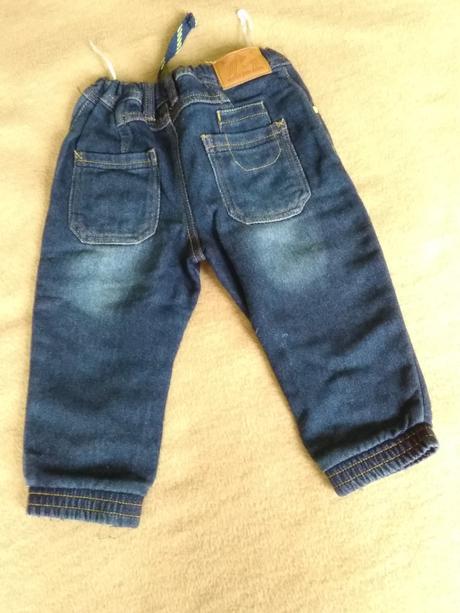 Pohodlné moderné (bielené) rifle, ergee,86