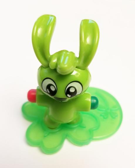 Kinder hračky aj na maľovanie,