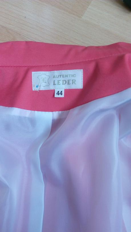 Výrazne lososove sako nenosené zn. autentic leder, 44