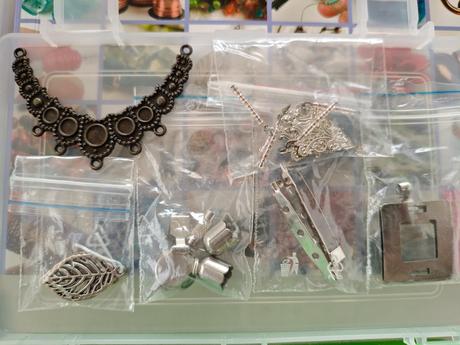 Obrovská sada korálok a príslušenstva, 