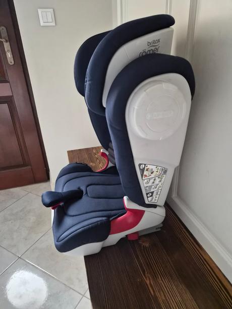 Autosedačka, britax
