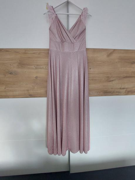 Spoločenské šaty, 38