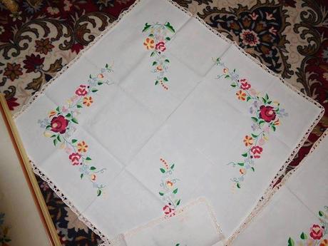 Obrus vyšívaný obraz, 