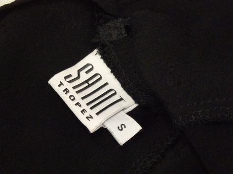 Kvalitný čierne šaty, s