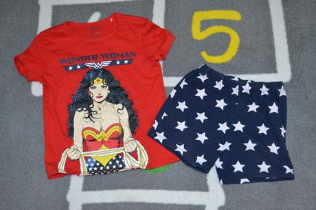 Pyžamo wonder woman v.116/122, sinsay,116