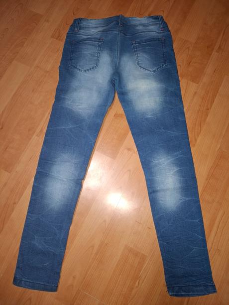 Dievčenske rifle, 140