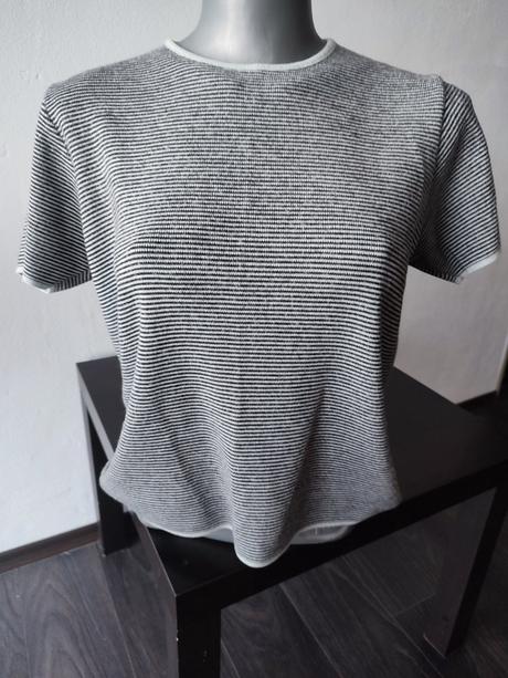 Pásikavy pulóver, 38