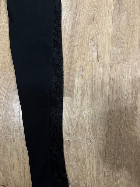 Čipkovane leginy lelosi, s