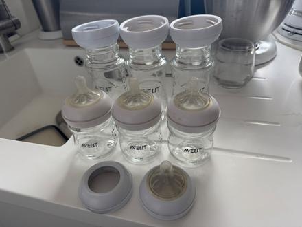 Avent sklenene flase, avent