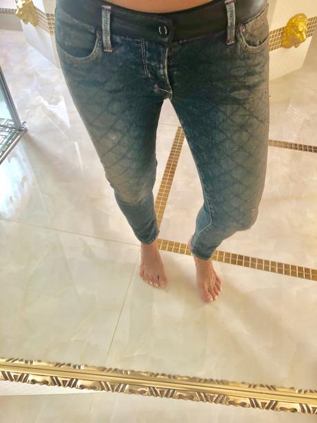 Met jeansy, 28