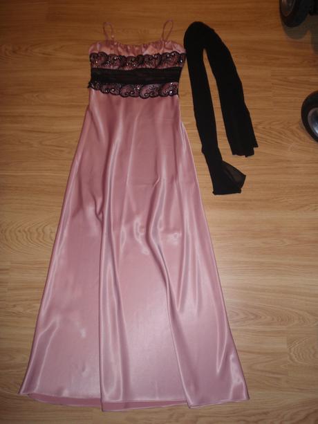 Spolocenske saty zn. viore, 40