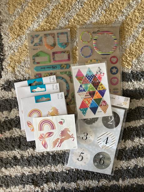 Nálepky a tetovačky, 