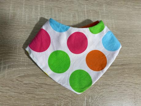 Nákrčník na jar, jeseň, 92