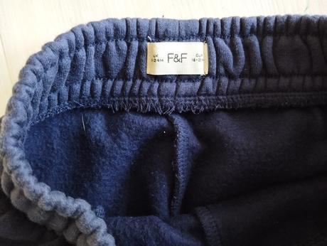 Teplé tepláky spolu, f&f,92