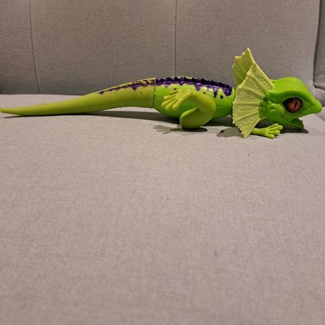 Zvieratko jasterica pohybujúca, 