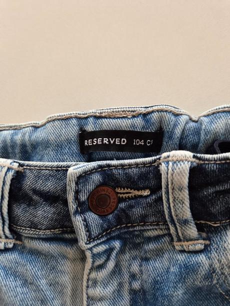 Šortky, reserved,104