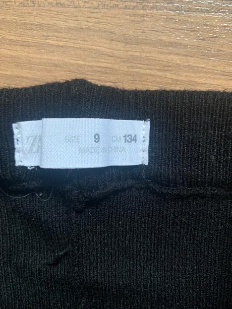 Leginy teple, zara,134