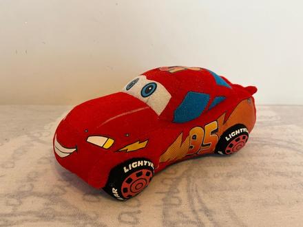 Predám plyšovú hračku bleskový mcqueen, 