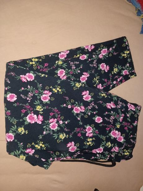 Tenké nohavice, kik,46