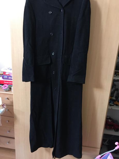 Dlhy kabát, 38