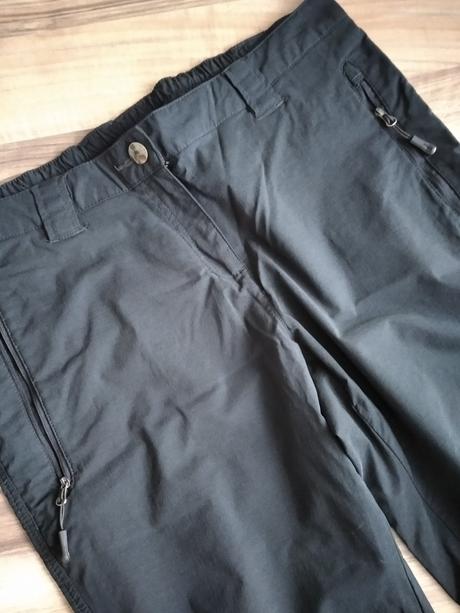 Turistické nohavice, 44