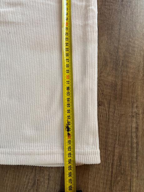 Široké nohavice, 36