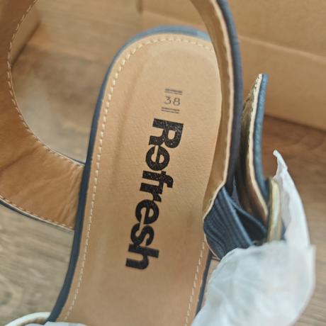 Nové námorné sandále na vysokej platforme, 38