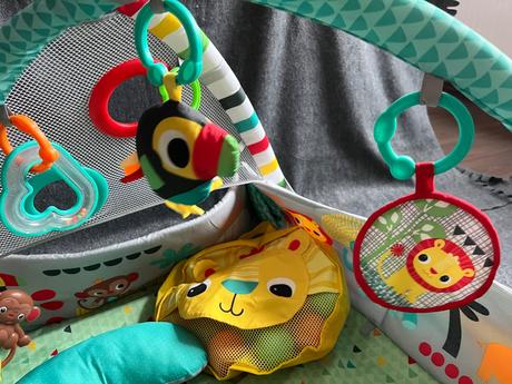 Bright starts deka na hranie 5v1,