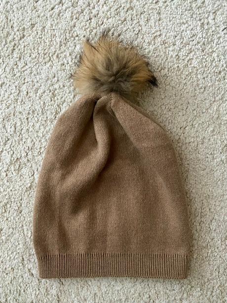 Tenšia čiapka s brmbolcom, 