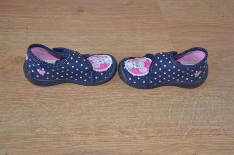 Papučky / topánočky, 24