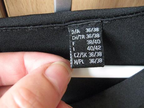 Dámske čierne padavé šaty, 40/42, 42