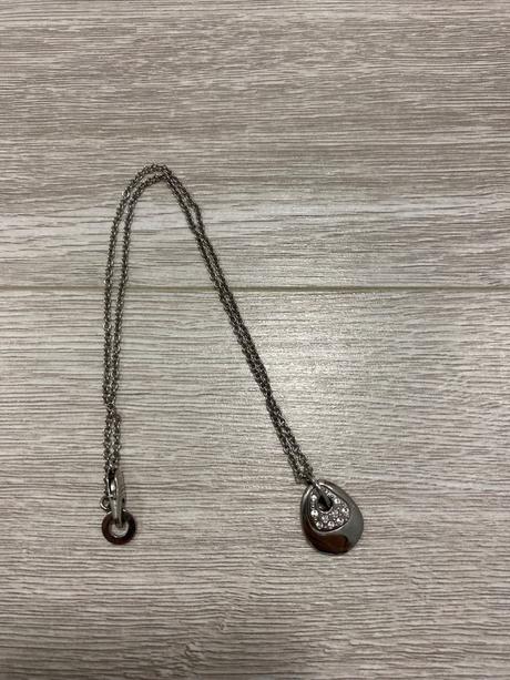 Nahrdelnik dyrgrrg/kern, 