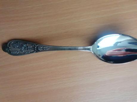 Starožitné lyžice 6 ks bez krabičky,